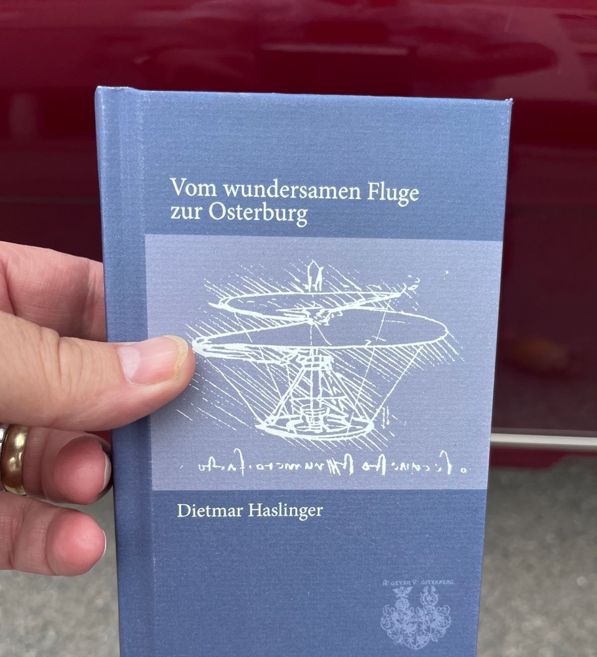 herrlicher Abend vor ausverkauftem Haus - Buchpräsentation „Vom wundersamen Fluge zur Osterburg”
