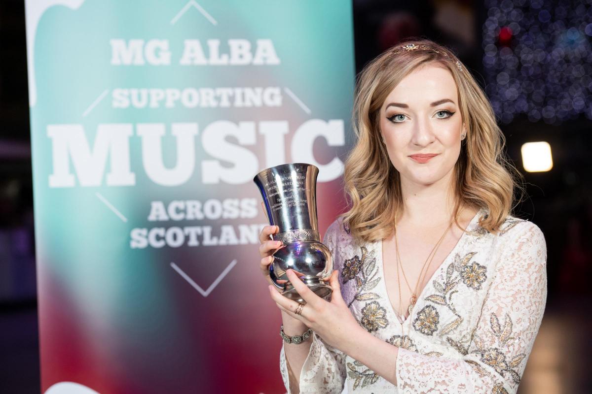 IONA FYFE ist „Scots Singer Of The Year”!